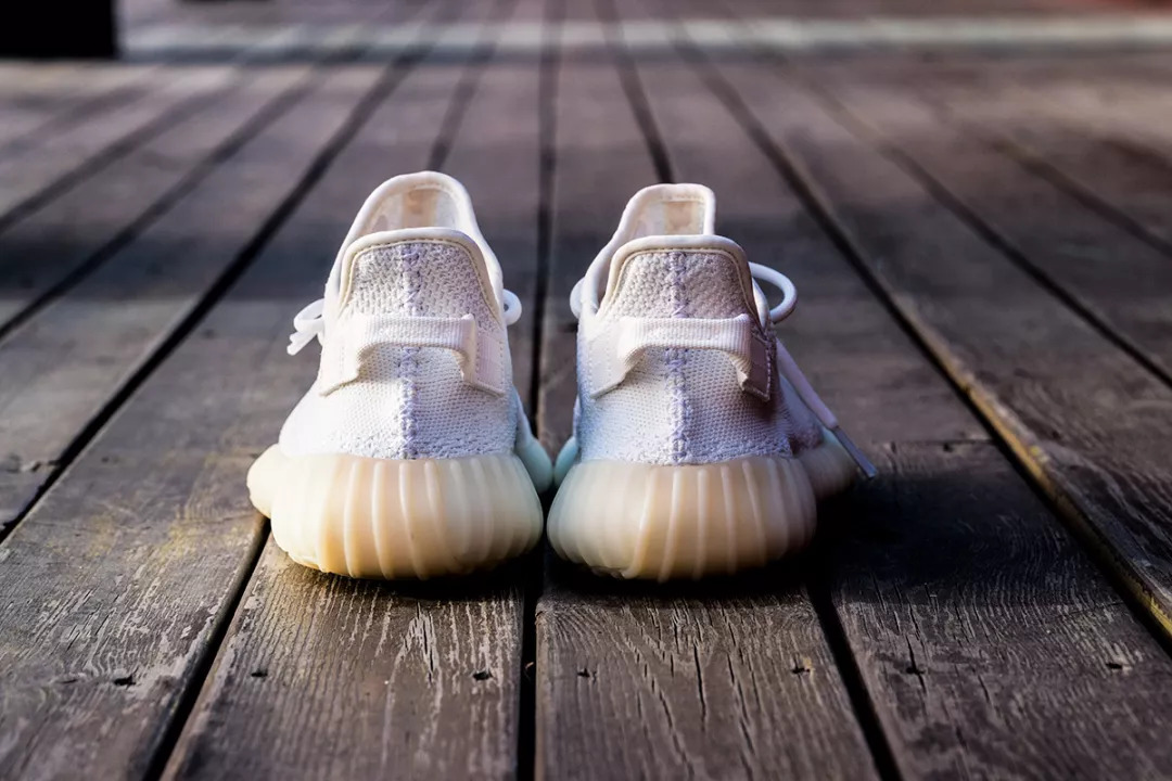 小白鞋巅峰作品,yeezyboost350v2分男女款吗