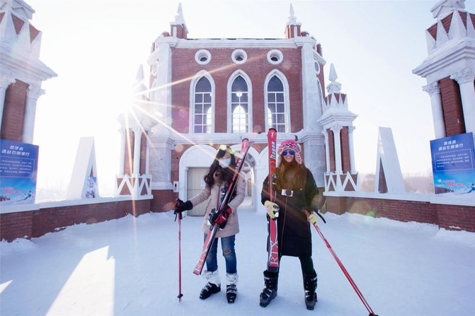 冰城伏尔加:“晴空下的雪域恋歌”让你知道旅行和旅游是两码事!