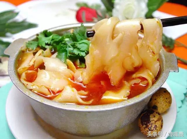 饺子皮变锅贴皮,剩饺子皮怎么变葱油饼