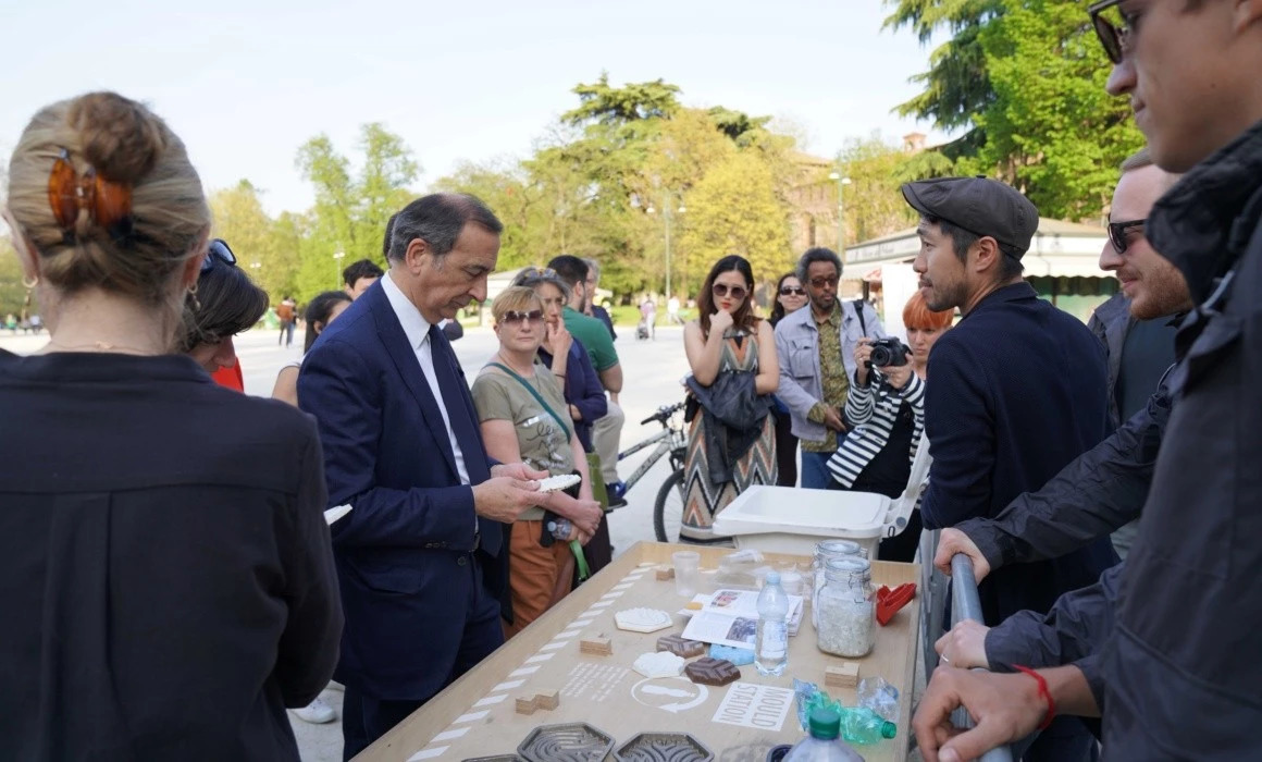 这位设计师太有才了,这位设计师的脑洞也是真够逆天的