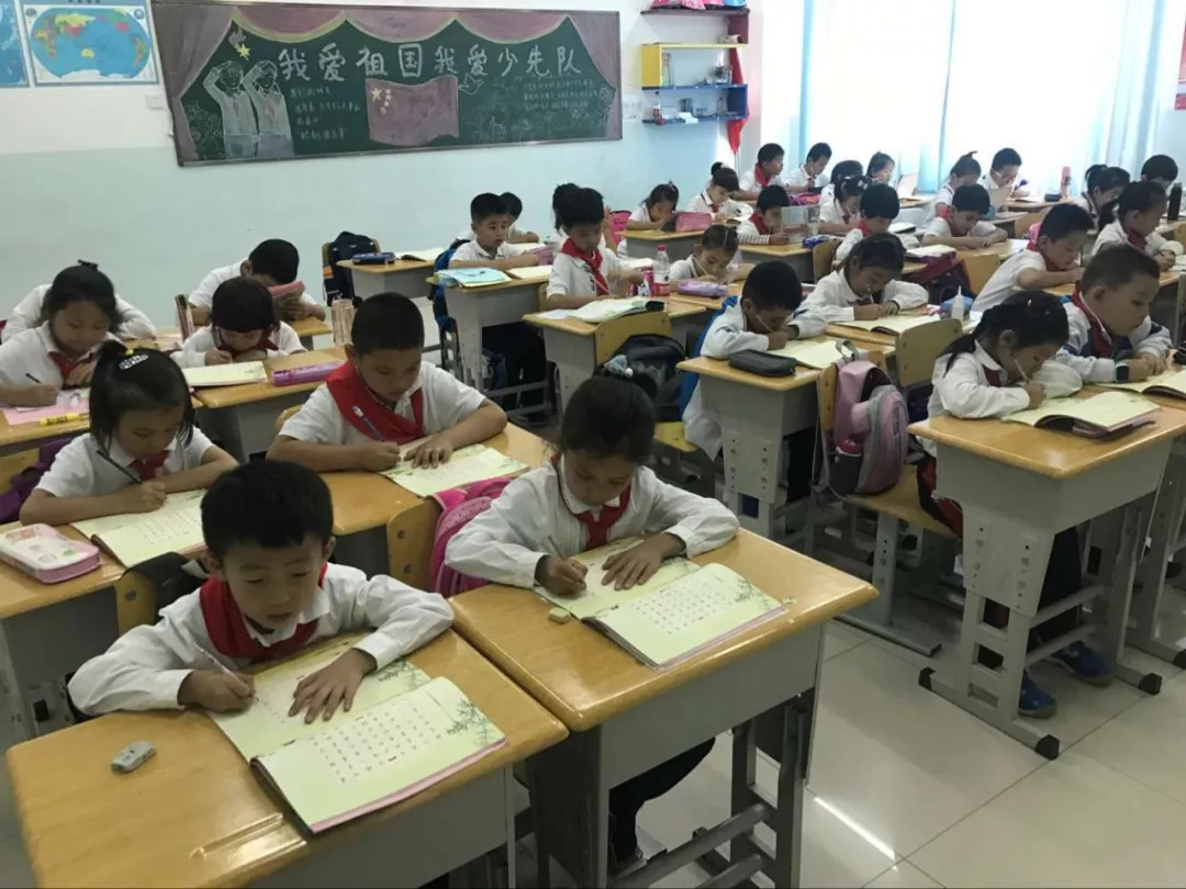 推广普通话教育活动方案,实验小学校推广普通话专题会议