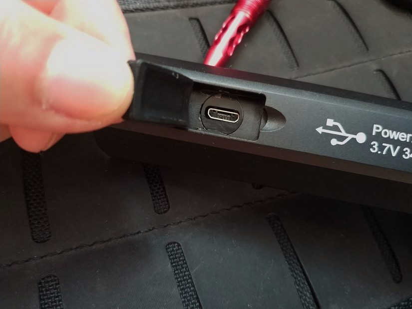 独有的六面体手电——奥德宝HEX62手电测评