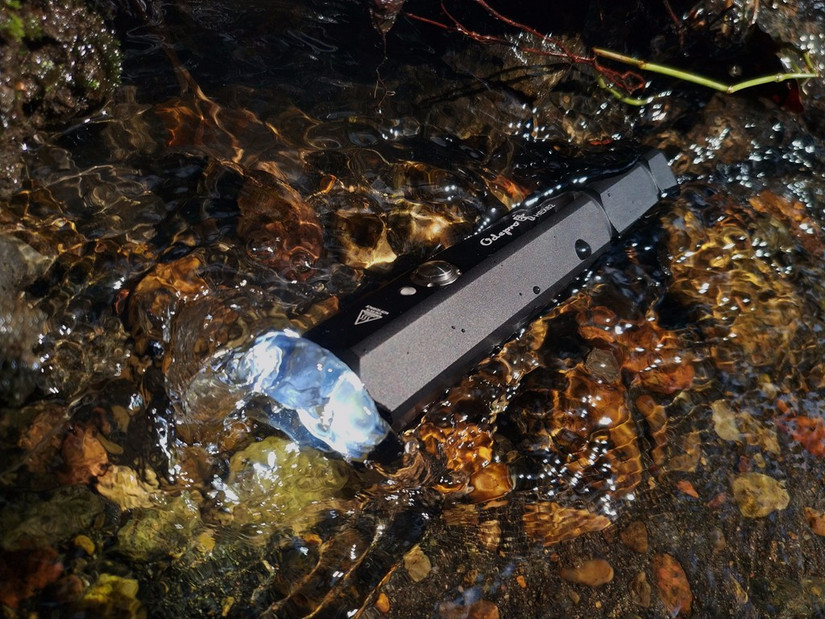 独有的六面体手电——奥德宝HEX62手电测评