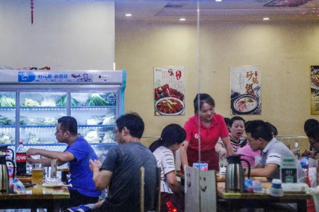 南京的夜晚真实图片,2005年的南京街头真实影像