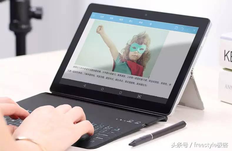 voyo二合一最新平板,国产平板电脑voyo开箱