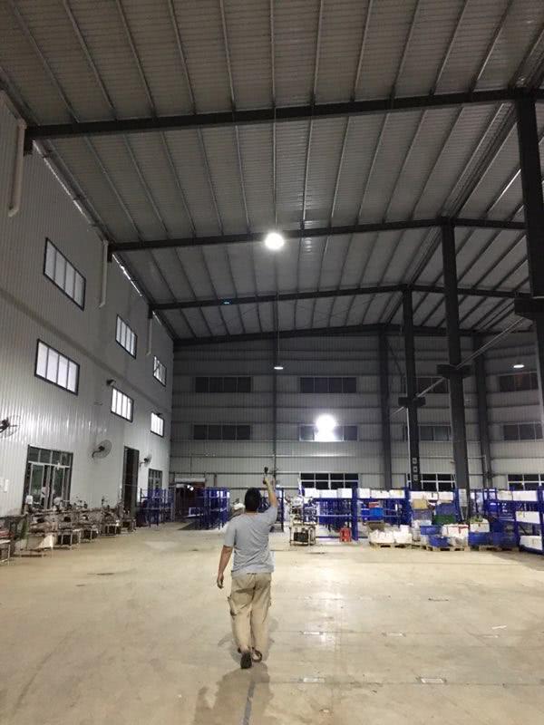 鍙伴鏉ヤ复澶栧崠灏忓摜,缇庤彍灏忓摜