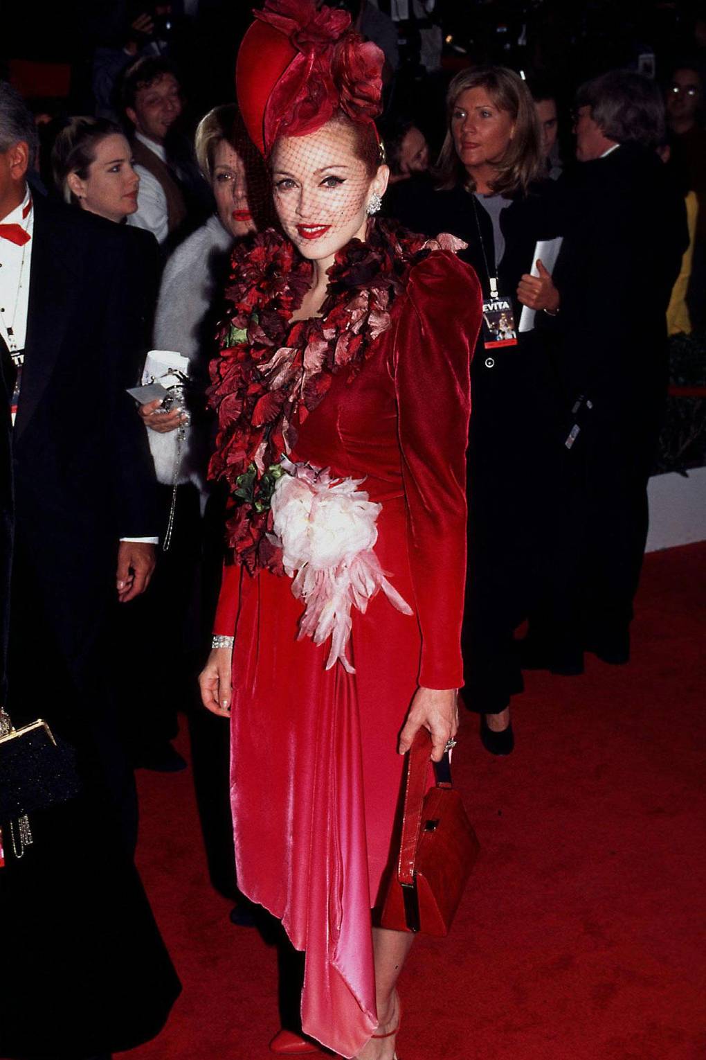 麦当娜年轻惊艳的视频,麦当娜年轻最火的图片