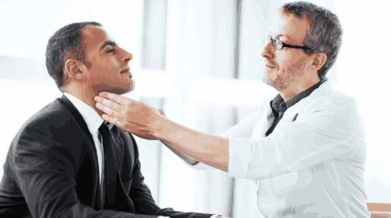 吃鱼卡到鱼刺怎么办有妙招吗,吃鱼卡住喉咙医生怎么弄出来