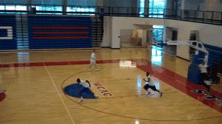 美国少年篮球运球基本功教学,小学生篮球跑位意识训练