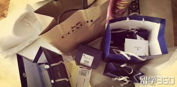 澳洲留学买机票是用护照买吗,留学生飞澳洲怎么买机票便宜