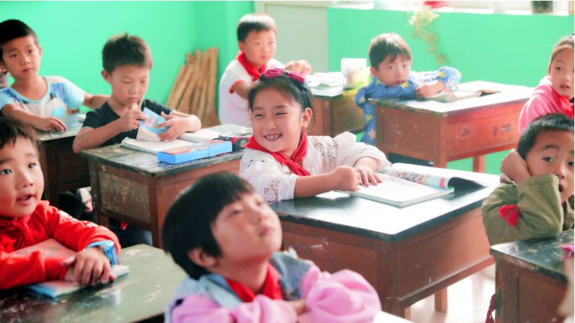 志愿者、新城控股和他们的七色光计划