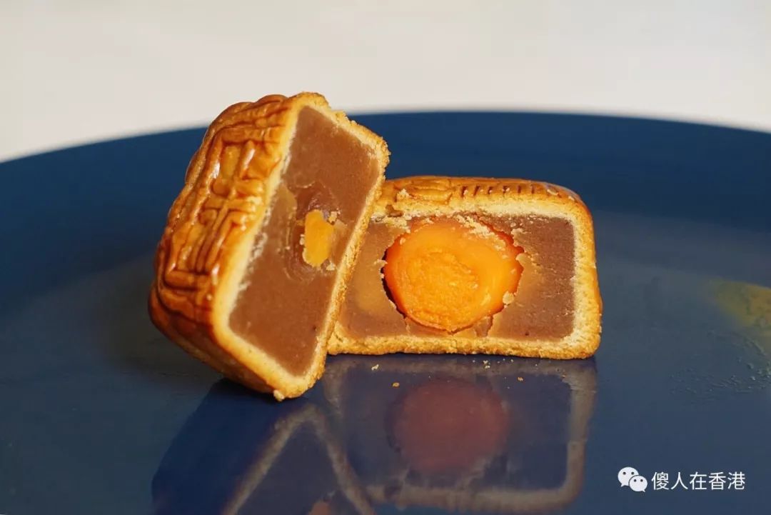 奶黄流心月饼到底好吃不,正宗奶黄流心酥月饼