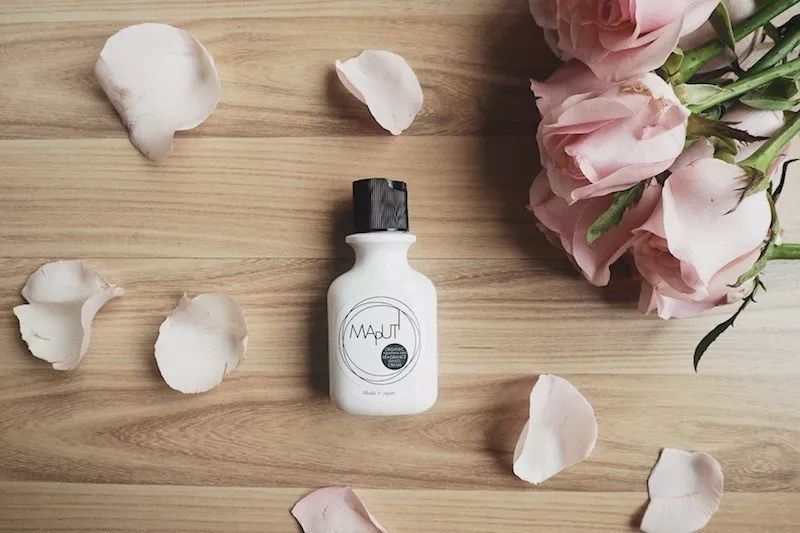 脸白美白精华,脸黑美白好物