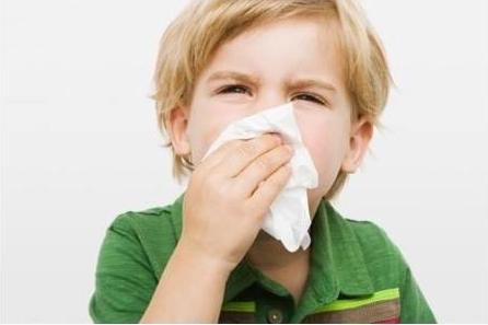 宝宝老流鼻涕怎么办,宝宝老是流鼻涕怎么办最简单方法