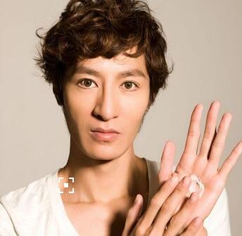 高圆圆刘诗诗刘亦菲吃什么糖,高圆圆刘诗诗唐艺昕