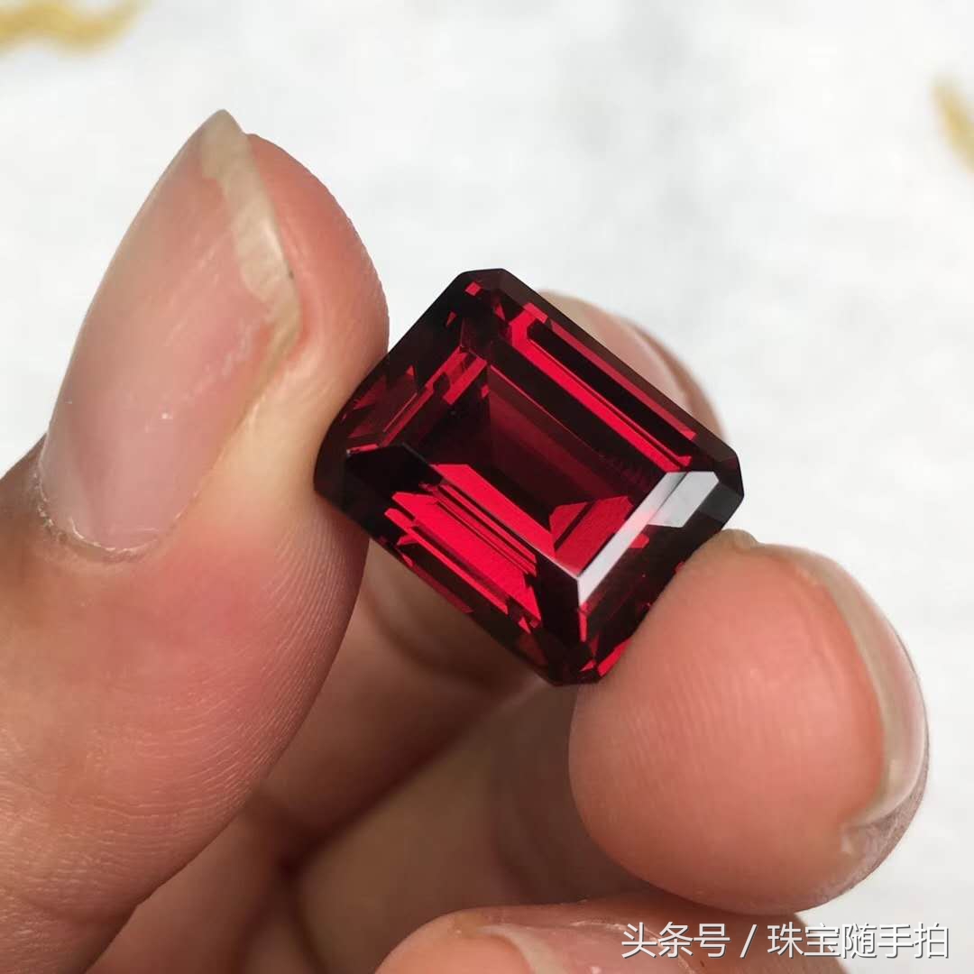 宝石界中的跨界小能手，萌新带你看看美丽的石榴石