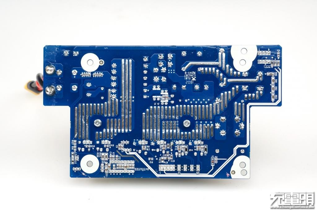 电小二户外电源拆解,电小二户外电源拆机