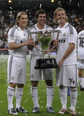 世界冠军劳尔,劳尔为什么进不了西班牙国家队