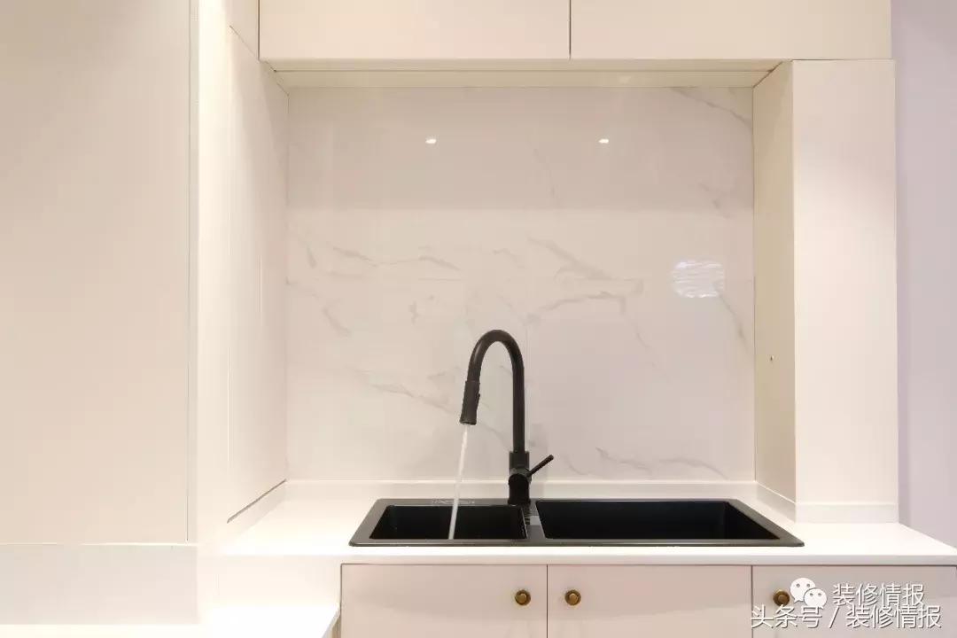 楼中楼的大厨房大餐厅的设计,斜的厨房怎么设计橱柜