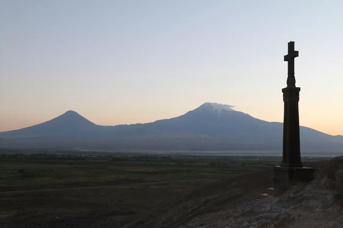 土耳其亚拉腊雪山下的亚美尼亚“深坑”修道院（霍瑞维拉修道院）