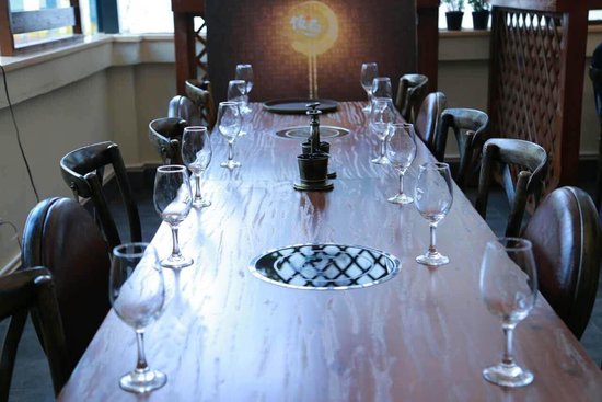 深圳*官高**被判曝神秘饭局：万泽集团董事长400万元贿送两官员