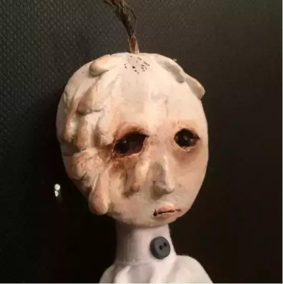 12岁男孩用捡来的破烂，打造出一个暗黑王国，吓哭一票成年人……