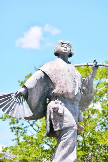 日本艺伎京剧,中国的京剧和日本歌舞伎