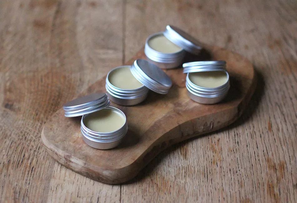 口碑爆表的12款秋冬润唇膏，不买你的嘴会不答应！