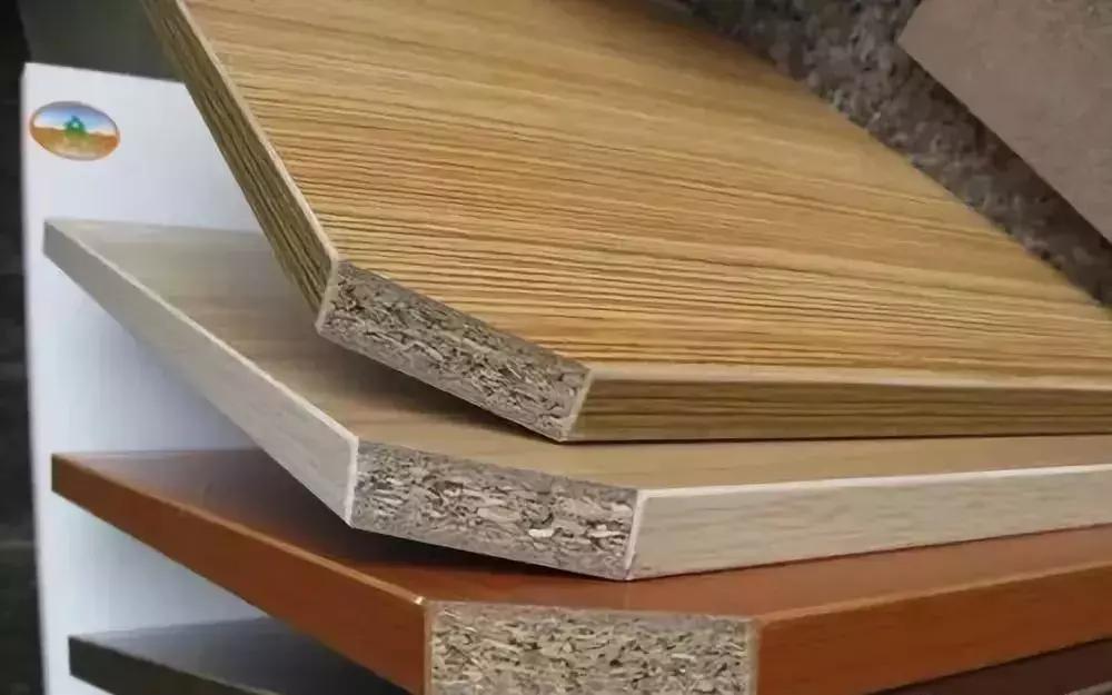 做定制衣柜用什么板材性价比高,做定制衣柜用什么板材更环保