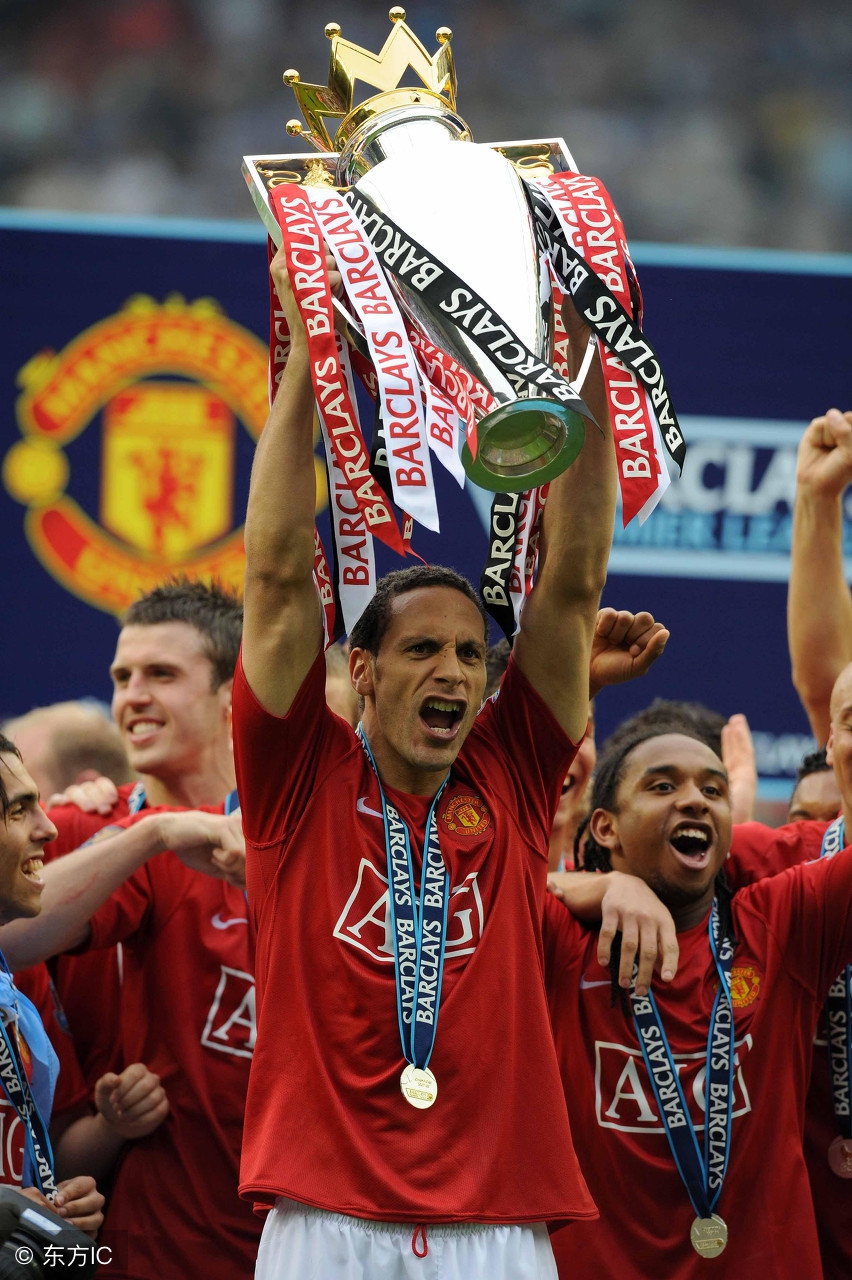 西班牙足球历史十大后卫,足球后卫必学十大技巧