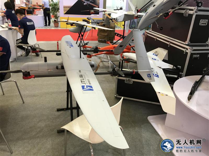 众人面前显身手——武汉捷特航空亮相德清测绘展