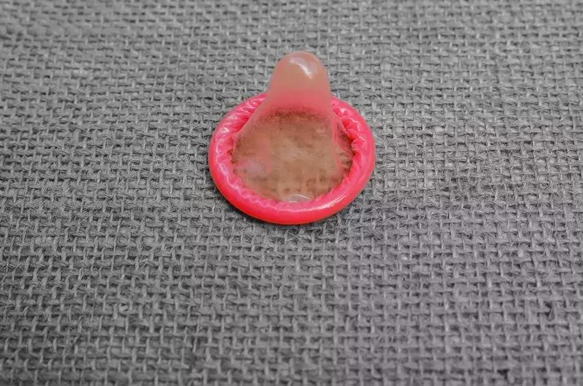 既然无法禁欲，就不要让性教育匮乏成灾｜世界避孕日