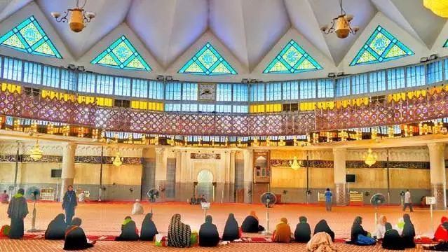 国庆旅游需要去哪些地方,国庆去国外旅游好吗现在