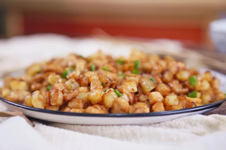 用土豆煎什么好吃,煎土豆煎几分钟才好吃