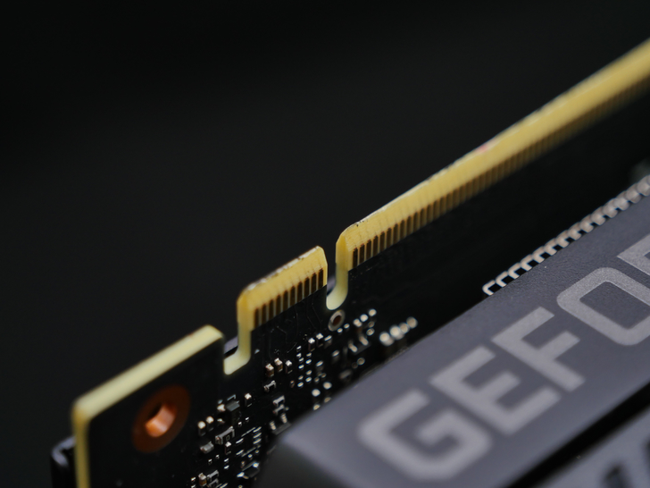 鍗庣rogstrixrtx3070,鍗庣rogstrixrtx4090