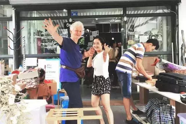 英国老奶奶患癌症,英国72岁老奶奶