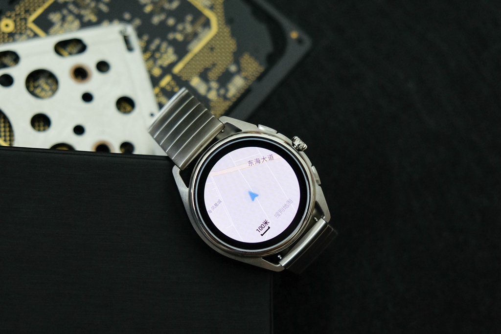 为什么说买阿玛尼手表智商税,苹果手表和阿玛尼哪个好