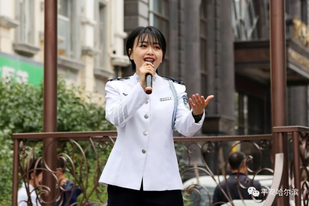 117天15场演出吸引百万市民和游客驻足观看——哈尔滨市公安局“优化营商环境”主题安全文化演出圆满落幕