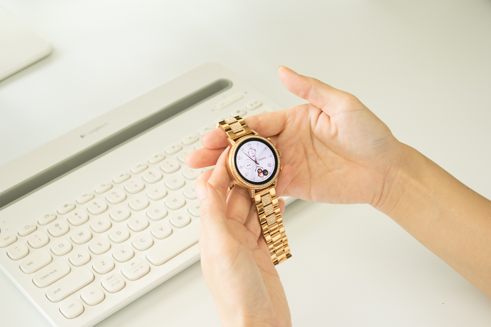 戴fossil手表,fossil智能腕表