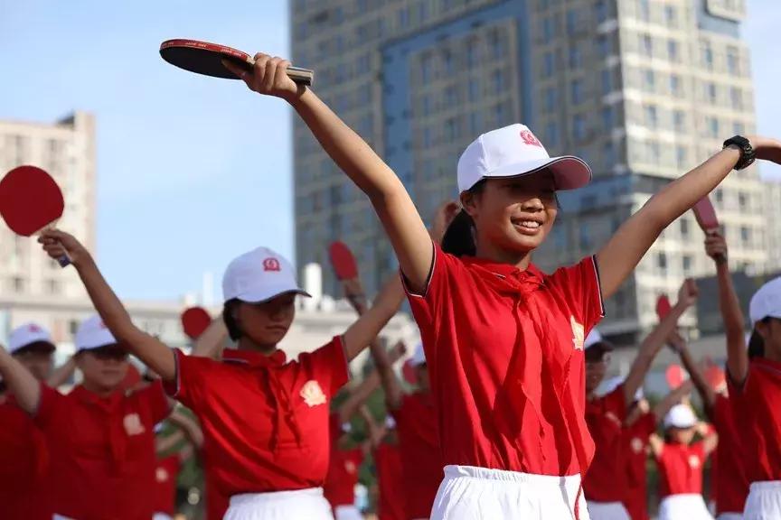 巧绘世界缩影，畅舞运动激情，科中第十届体育文化节盛大开幕