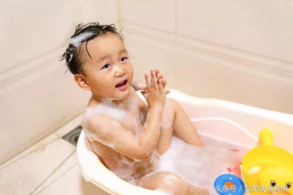 天气变冷，宝宝怎么洗澡才不着凉？这3个重点，你也可能忽略了