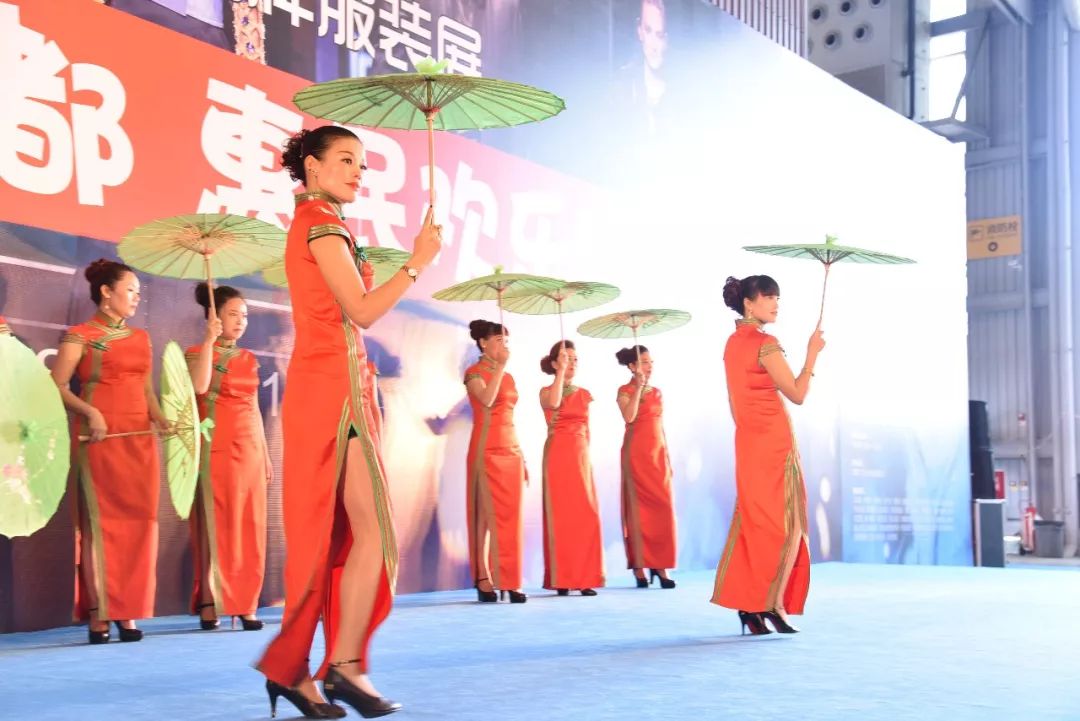 名牌服装大惠世纪城，真的没有比这回更划算的了！