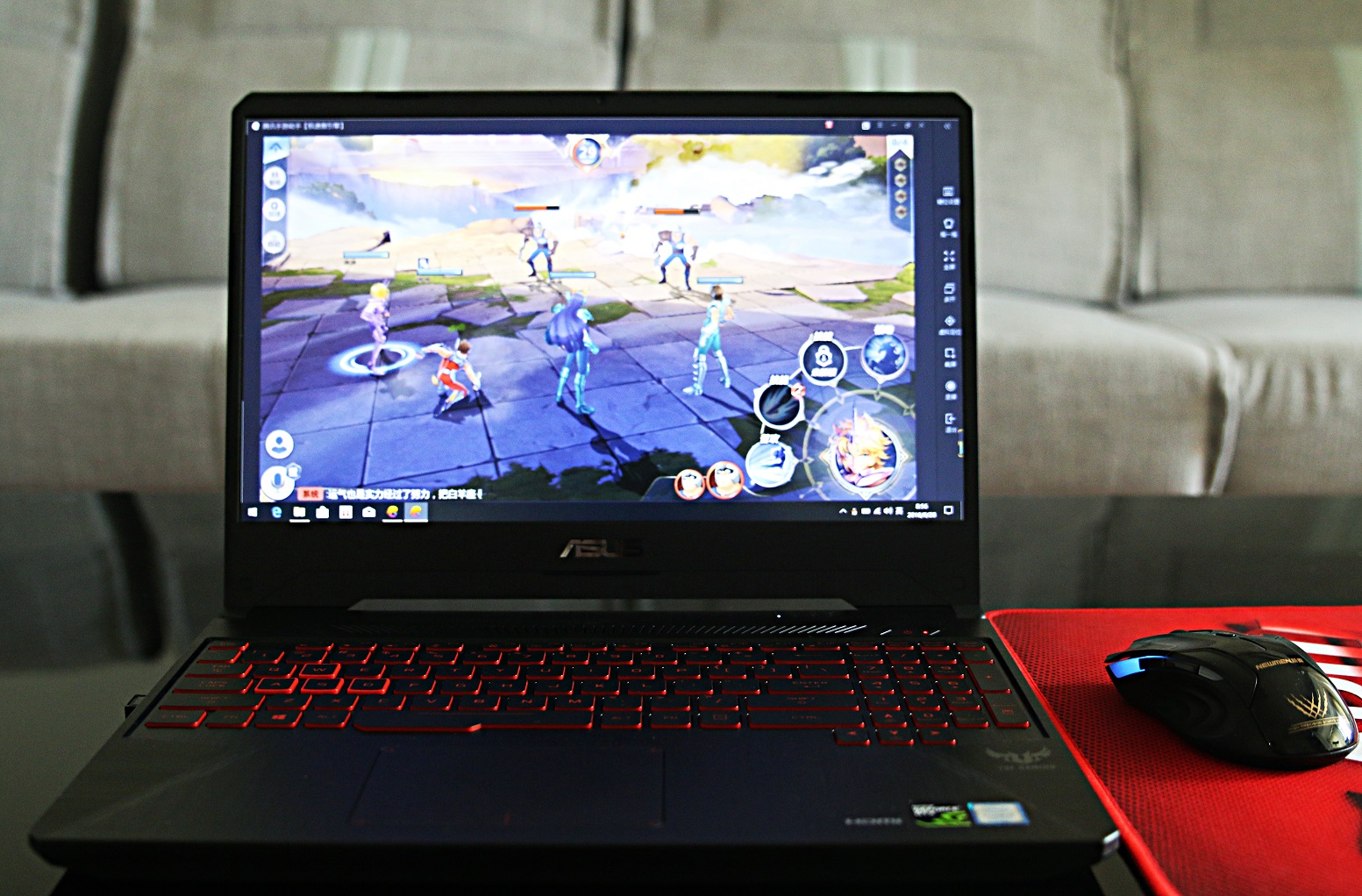 华硕飞行堡垒6评测,玩游戏要游戏本还是台式电脑