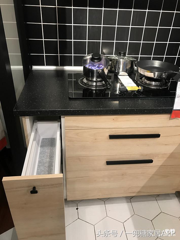 可以封闭可以做开放的厨房,让橱柜更美观实用的秘诀不容错过