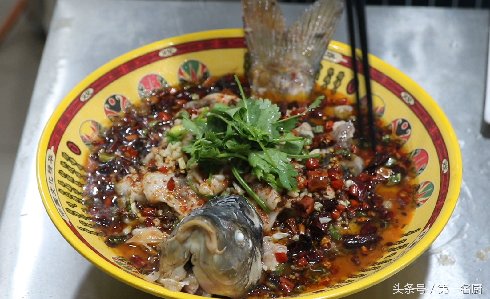 这才是水煮鱼的正确做法鱼片嫩滑,这才是水煮鱼的正确做法鱼肉嫩滑
