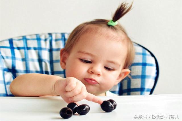 适合8个月宝宝辅食的水果种类,适合8个月到一岁宝宝吃的辅食哦