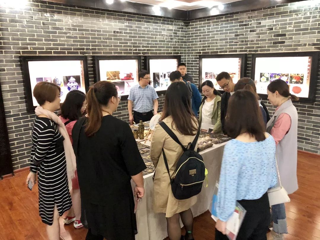 特色交流促提升，携手发展共成长——记成都高新新科学校学习访问之旅