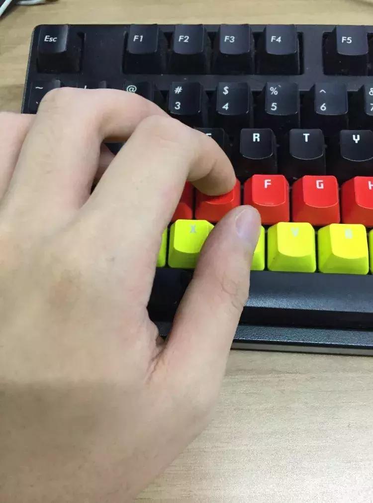 绝地求生端游换子弹是哪个按键,绝地求生吃鸡怎么设置标点按键