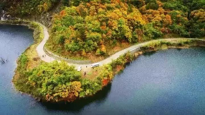 西安出发秦岭最美秋景自驾环线游,西安出发一小时深藏秦岭山水秘境