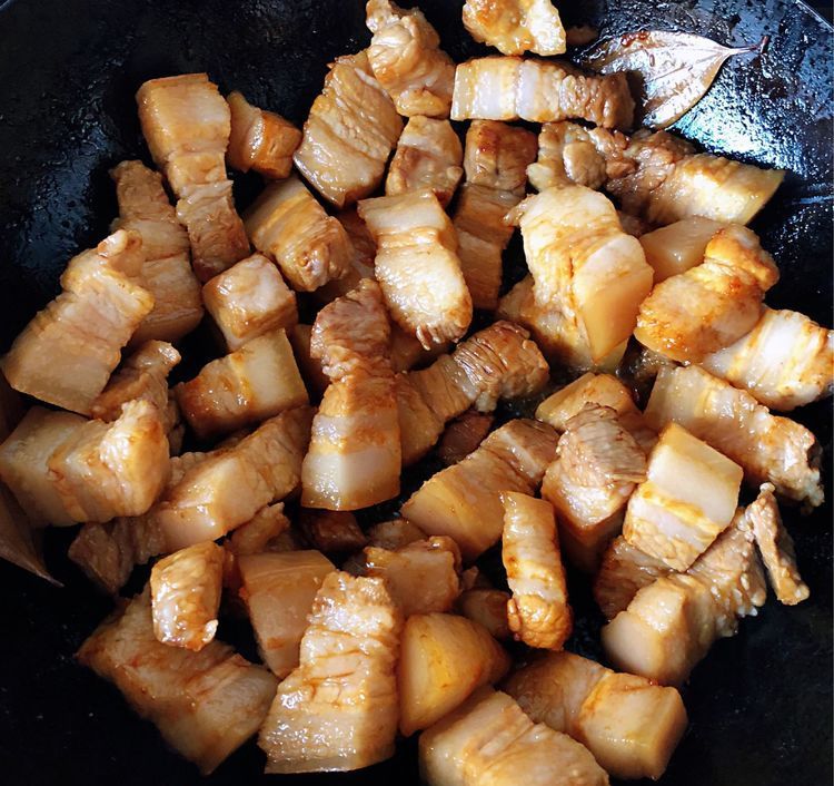 正宗腐乳红烧肉的做法,桂花红烧肉和腐乳红烧肉哪个好吃